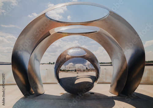 Statue on River in Baton Rouge