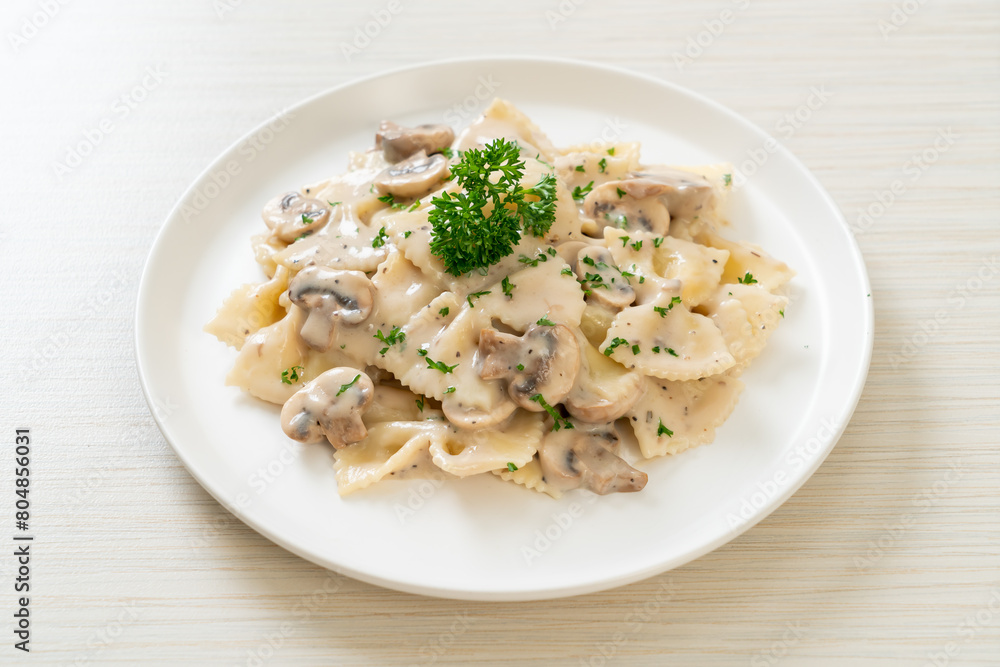 farfalle pasta with mushroom white cream sauce