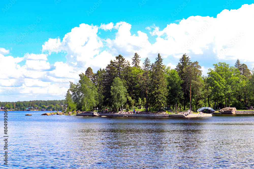 Fototapeta premium Monrepos Park, recreation in the park, promenade by the lake, natural landscape, tourist recreation in the reserve.
