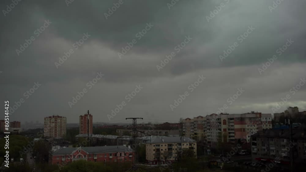 The beginning of rain in the city. The beginning of rain in the city.