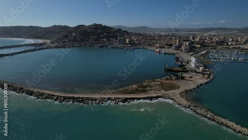 Wallpaper Mural Port et baie de Licata en Sicile du sud Torontodigital.ca