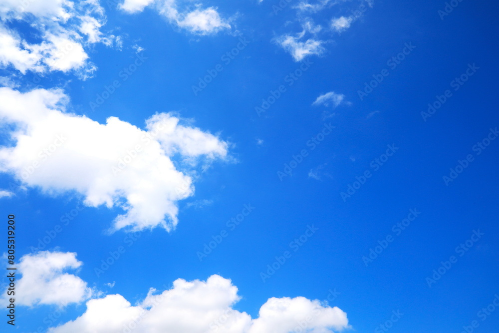 Fototapeta premium 青空と白い雲