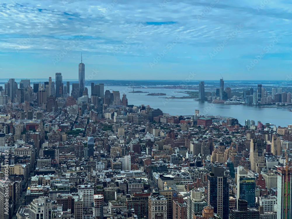 Obraz premium View of the breathtaking skyscraper city, New York