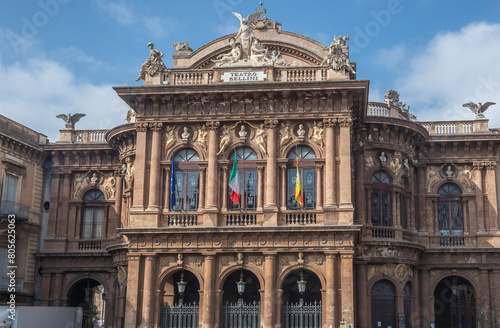 Obraz na płótnie Teatro Massimo Bellini opera house on Vincenzo Bellini Square in historic part of Catania city on the island of Sicily, Italy w salonie