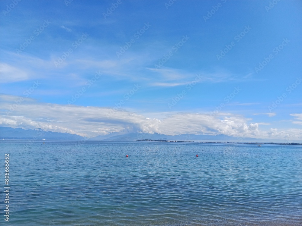 Küstedes Gardasees in Desenzano in Italien Küstedes Gardasees in Desenzano in Italien