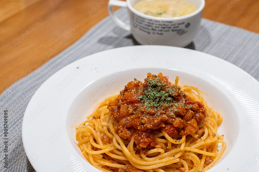 彩豊かなミートソースパスタ 彩豊かなミートソースパスタ