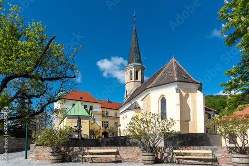 Obraz na płótnie Pfarrkirche St.Michael in Gumpoldskirchen in Austria w salonie