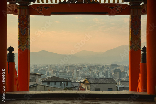 Magnifique vue du temple Kiyomizu-dera à Kyoto au japon photo