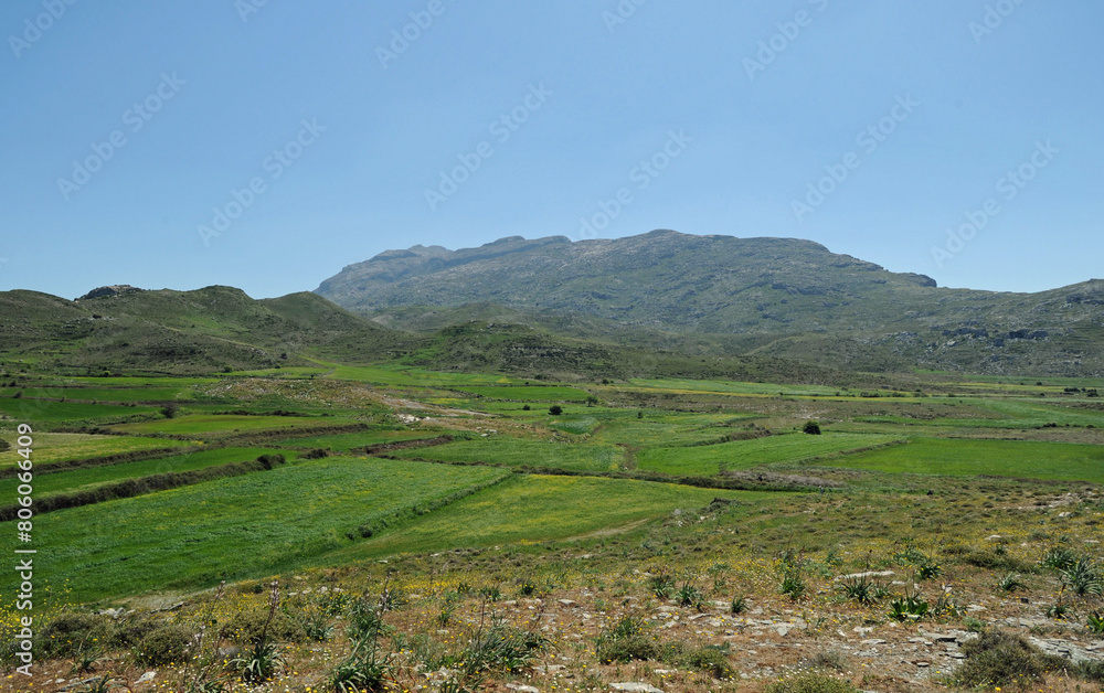 Le versant nord du mont Kédros vu depuis le Gious Kampos près de Réthymnon en Crète