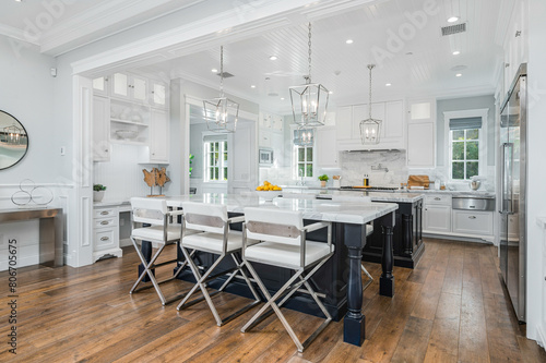 Contemporary kitchen in a new construction home in Encino, California © Wirestock