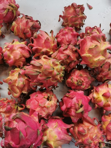 dragon fruit texture