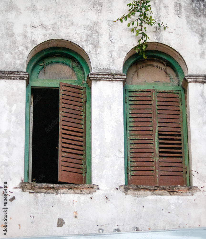 Fototapeta premium old window with shutters