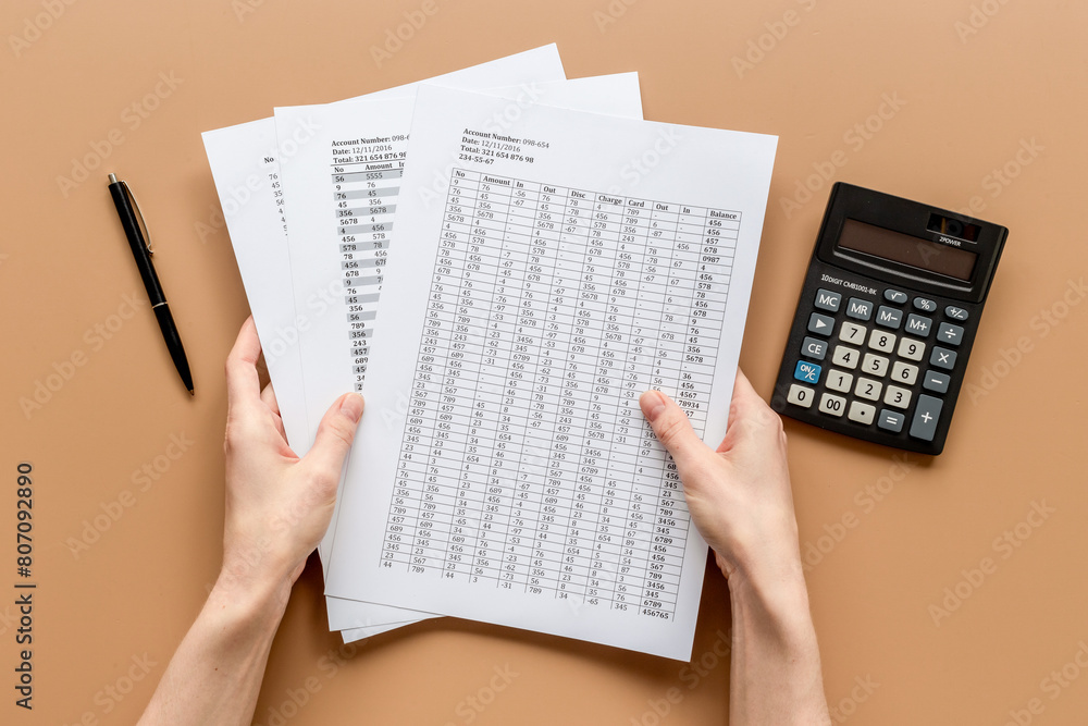 Obraz premium Financial paperwork. Calculating commercial costs pay invoices bills