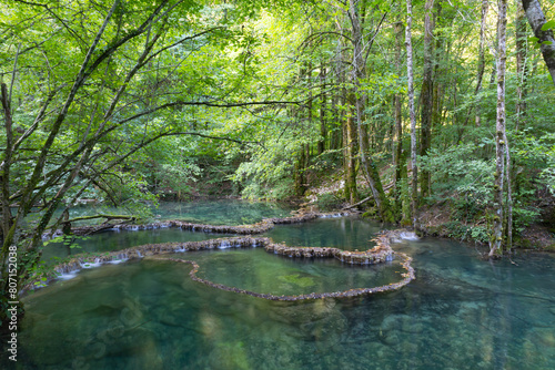 La cascade des Tufs est une cascade de la Cuisance, remarquable par ses massifs de tufs, située sur la commune des Planches-près-Arbois dans le Jura.