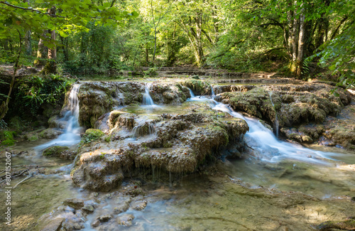 La cascade des Tufs est une cascade de la Cuisance, remarquable par ses massifs de tufs, située sur la commune des Planches-près-Arbois dans le Jura.