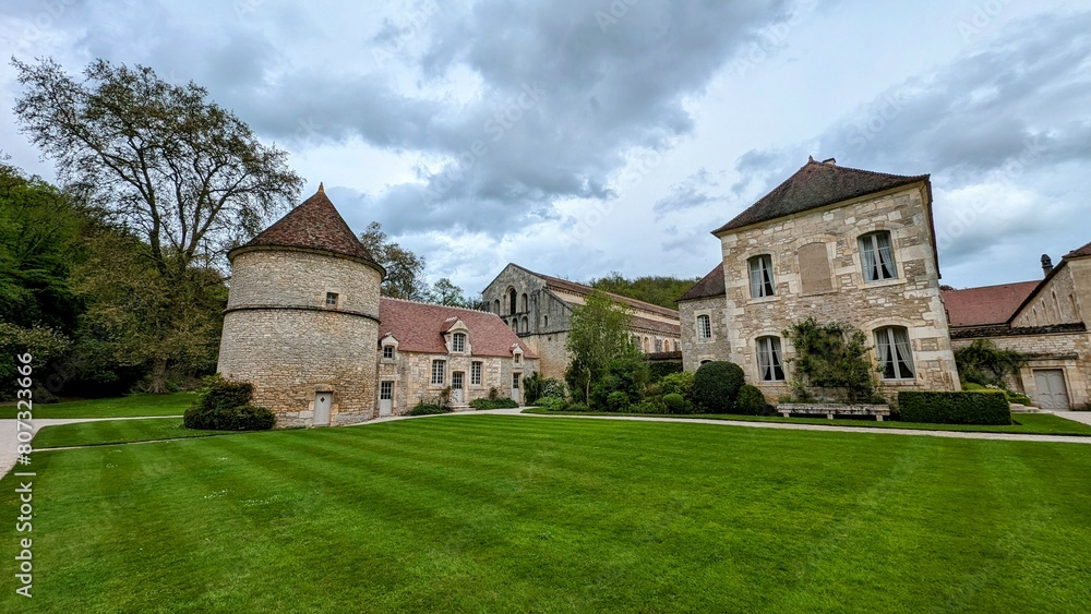 Fototapeta premium ABBAYE DE FONTENAY - MARMAGNE (Côte-d'Or)