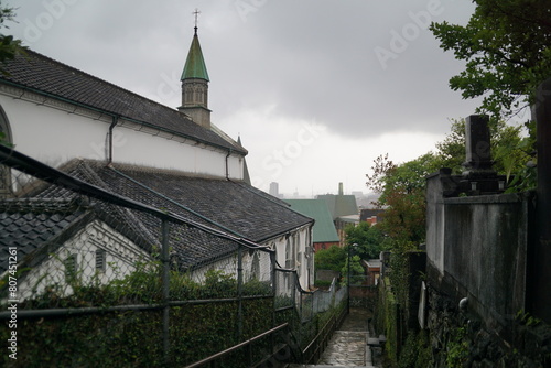雨の祈念坂