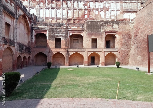 Wallpaper Mural the historic structure of lahore pakistan Torontodigital.ca