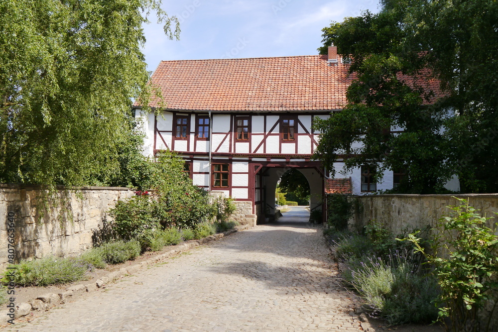 Fachwerkhaus auf der Burg Westerburg in Sachsen-Anhalt Fachwerkhaus auf der Burg Westerburg in Sachsen-Anhalt