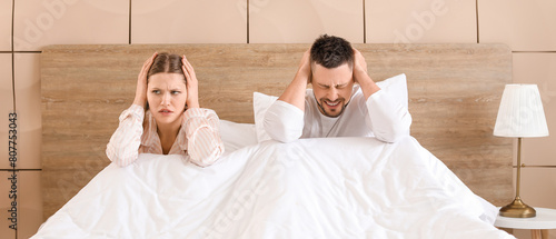 Young couple cannot sleep b...