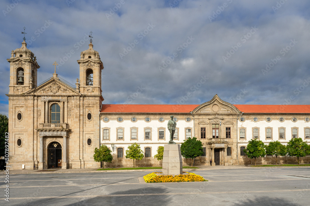 Pópulo Church (Igreja do Pópulo) and statue of Marshal Gomes da Costa in Braga, Portugal
