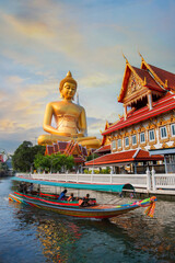 Keuken achterwand Bangkok Grote zittende Boeddha Wat Paknam  © coward_lion