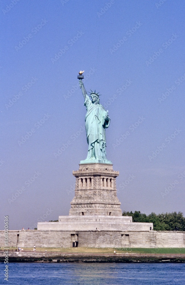 Fototapeta premium Statua della Libertà . Simbolo di New York posizionata su di un isola del golfo di New York