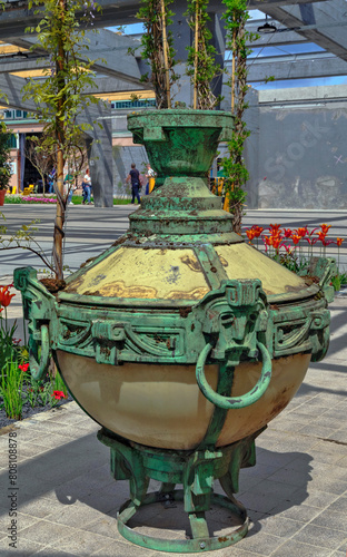 Skulpturen im Spinelli-Park auf der BUGA, Bundesgartenschau 2023 in der Universitaetsstadt Mannheim in der Kurpfalz in Baden-Wuerttemberg, Deutschland, Europa photo