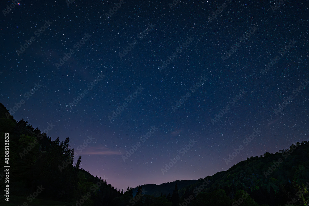 山と星空