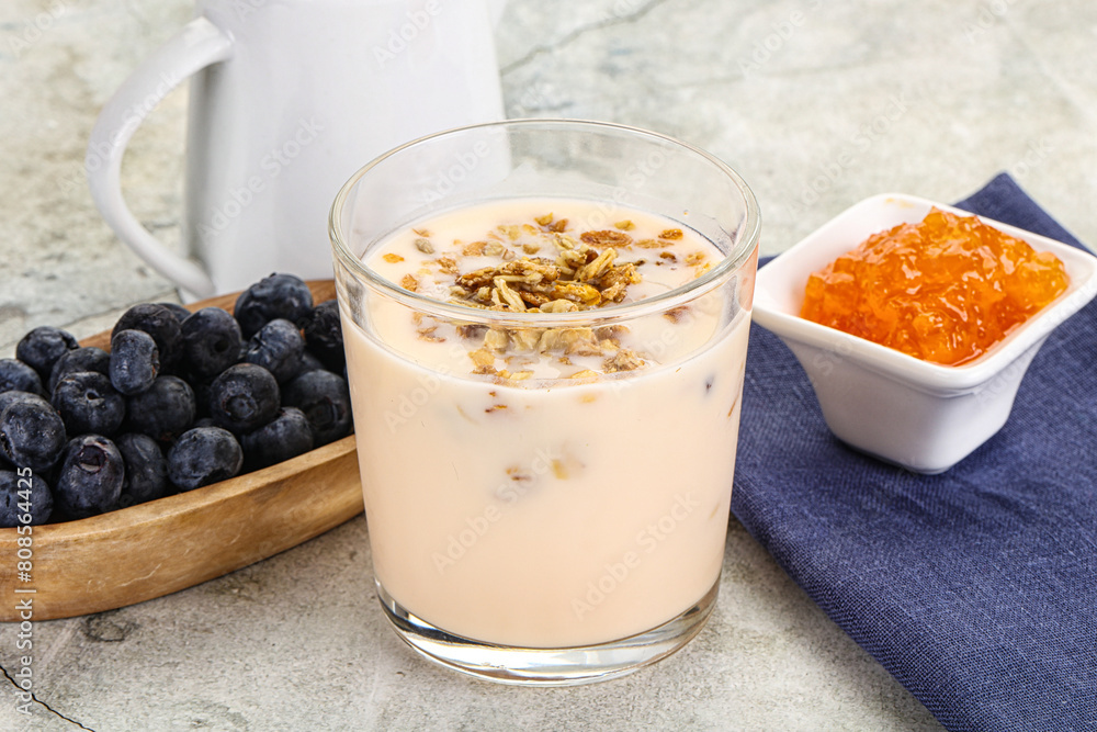 Yoghurt with granola and blueberry Yoghurt with granola and blueberry