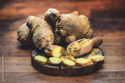 Ginger root with powder
