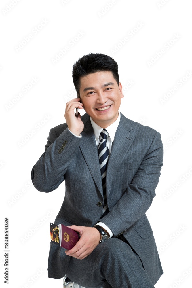 Tent to take business travel, middle-aged men use their mobile phones Tent to take business travel, middle-aged men use their mobile phones