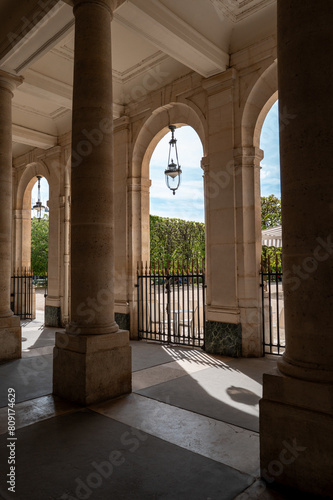 Paris jardin du palais royal