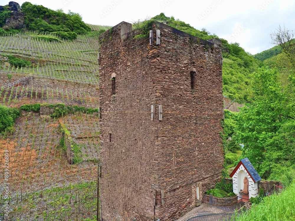 Viereckiger Turm in Zell an der Mosel