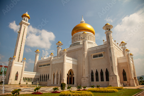 Omar Ali Saifuddien Mosque, a mosque in Bandar Seri Begawan, the capital of Brunei photo