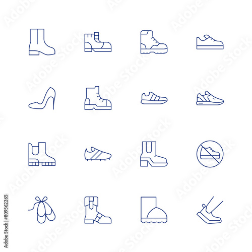 Shoes line icon set on transparent background with editable stroke. Containing boots, boot, womenshoes, sneakers, runningshoes, ballet, noshoes, shoes. photo