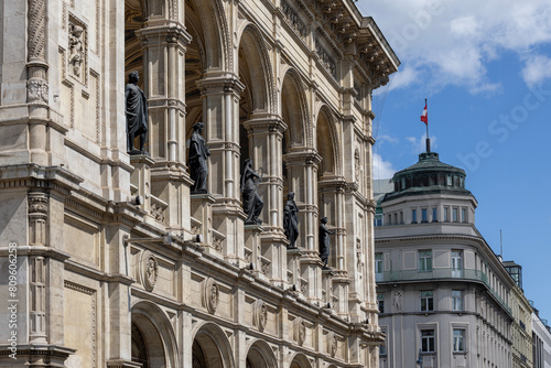 Vienna State Opera, neo-renaissance building on the Vienna Ring Road, Vienna, Austria