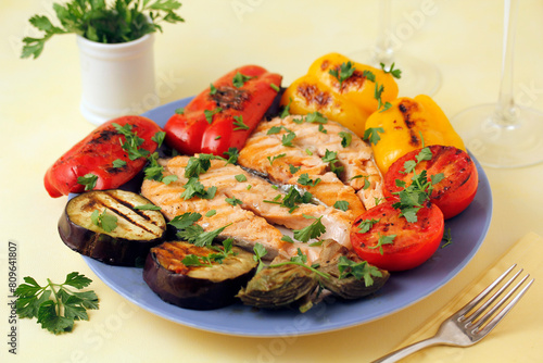 Grilled salmon with vegetables.