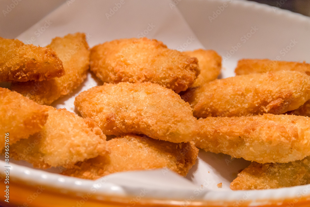 The crispy deep-fried breaded fish roe has the perfect golden hue The crispy deep-fried breaded fish roe has the perfect golden hue