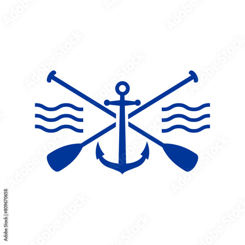 Logo nautical. Silueta de ancla de barco con remos cruzados de kayak, canoa o paddle surf con olas de mar