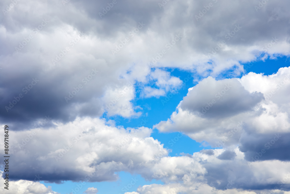 Obraz premium Daytime blue sky with white clouds