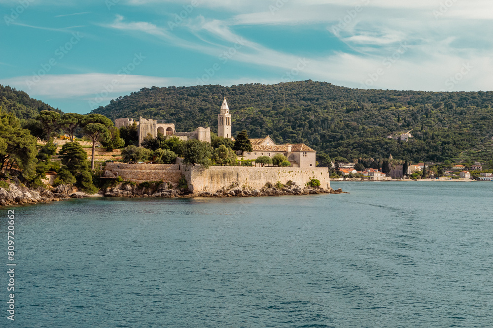 Monastère de Lopud depuis la mer, Croatie 2