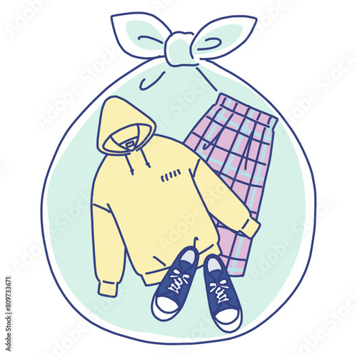 洋服の入ったビニール袋、ゴミ袋