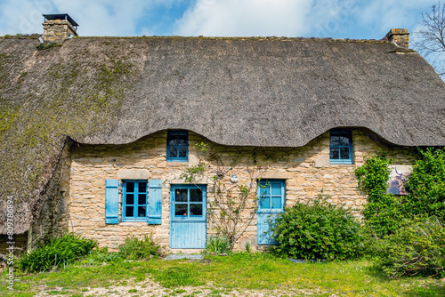Bild auf Leinwand Kerhinet, Saint-Lyphard, Brittany, France: Thatched cottages in Briere Natural P