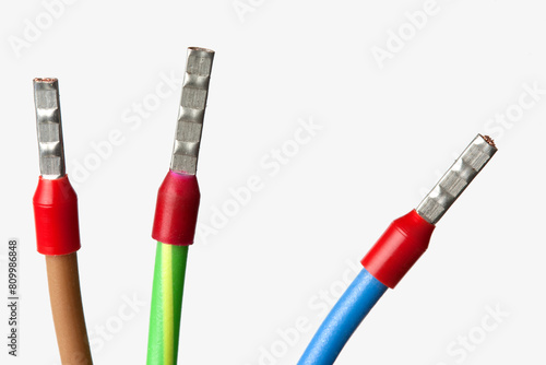 Cables with ferrules, invented in the 1960s, protect the copper conductors in clamp connections from damage.