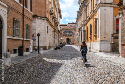 Ferrara, strade cittadine