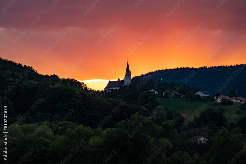 St. Barholomä im Abendlicht . Steiermark . Österreich