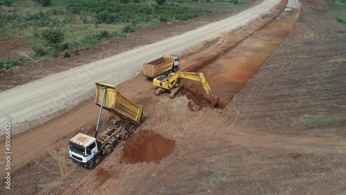 dirt road construction, (ID: 810686220)