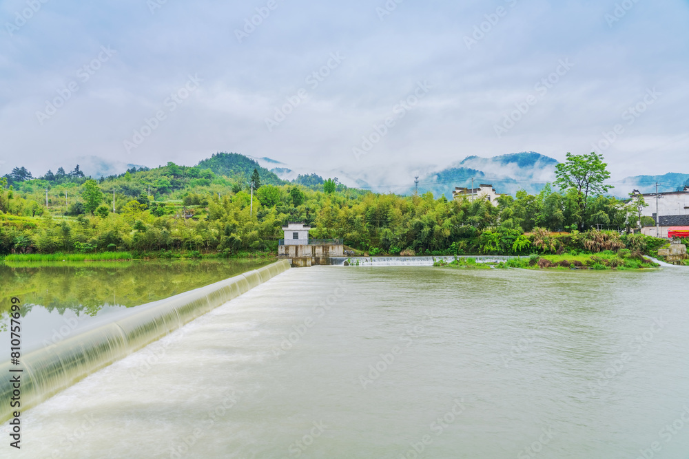 Fototapeta premium Ancient Towns, Ancient Buildings, and Rivers in the Mountainous Areas of Anhui Province, China 