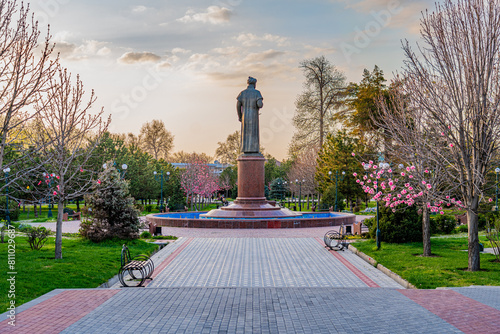 Alisher Navoi statue in the Central Park of Samarkand, Uzbekistan - Timurid poet, writer, statesman, linguist, Hanafi Maturidi mystic as well as the greatest representative of Chagatai literature photo